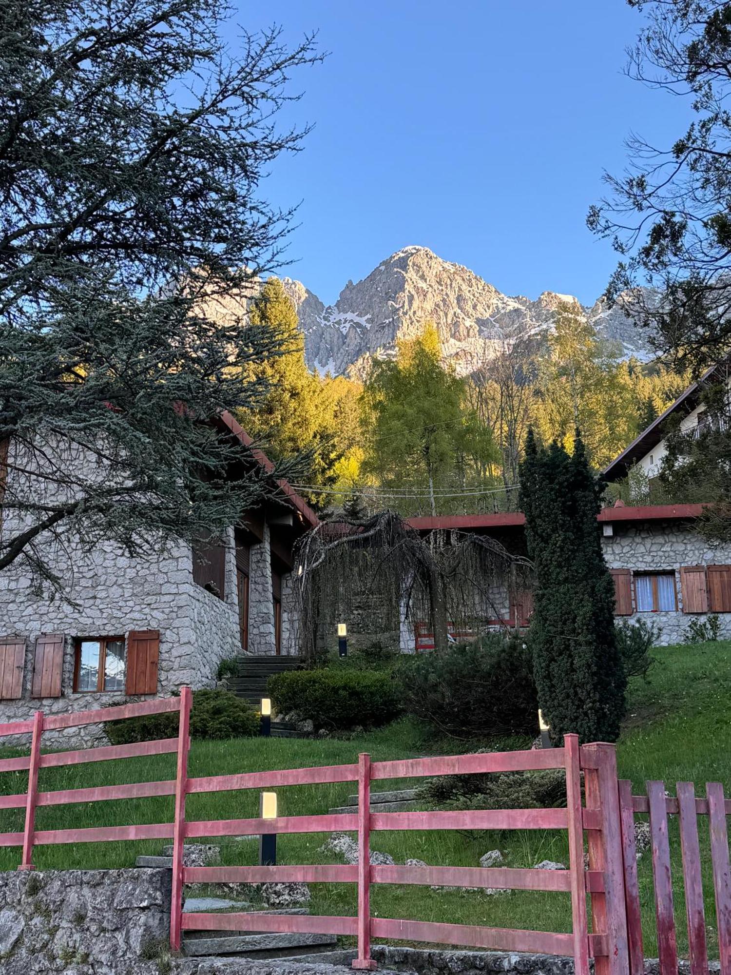 Villa Drago Chalet Oltre il Colle Extérieur photo