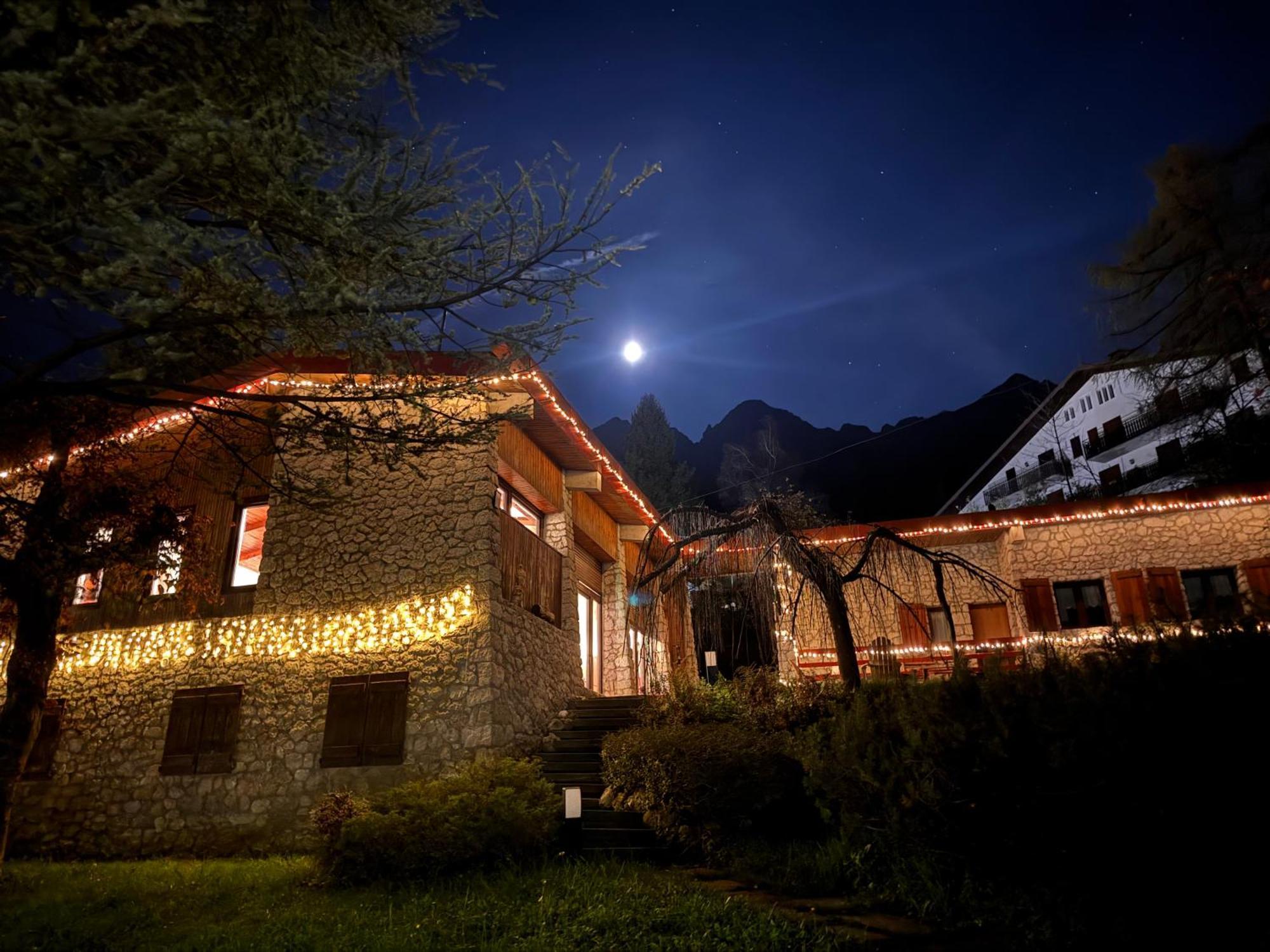 Villa Drago Chalet Oltre il Colle Extérieur photo
